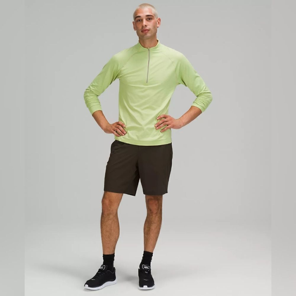 𝅺LULULEMON Pace Breaker lined shorts size S in EUC